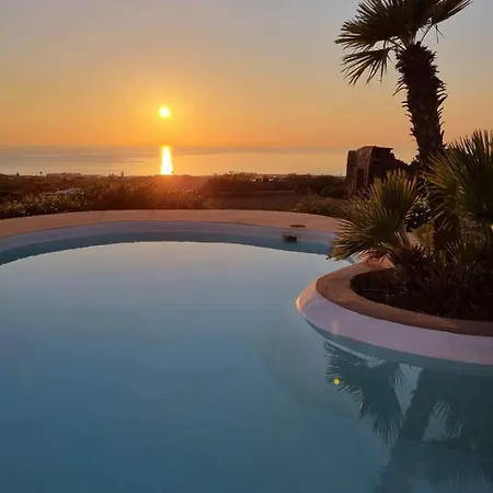 Dammuso Tramonto Villa *