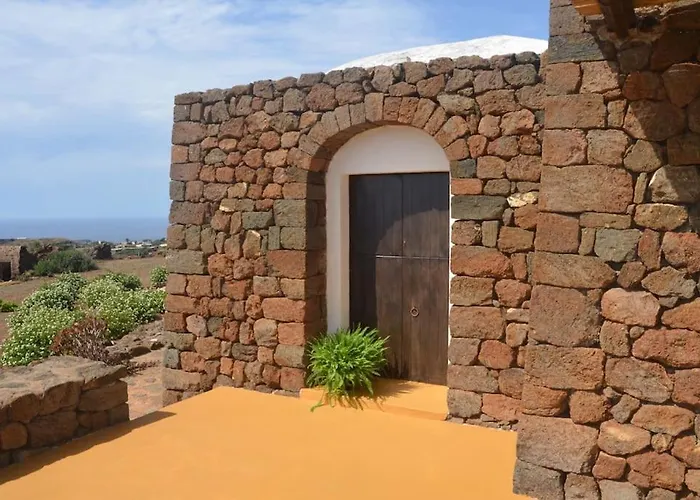 Dammuso Tramonto Piscina Privata * Pantelleria