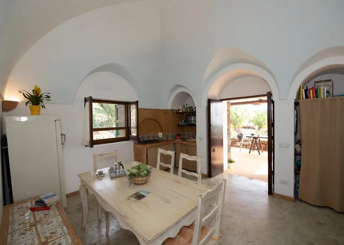 Dammuso Tramonto Piscina Privata Pantelleria